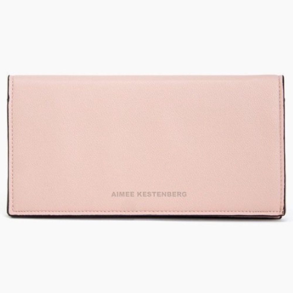 A i m e e • K e s t e n b e r g • W a l l e t